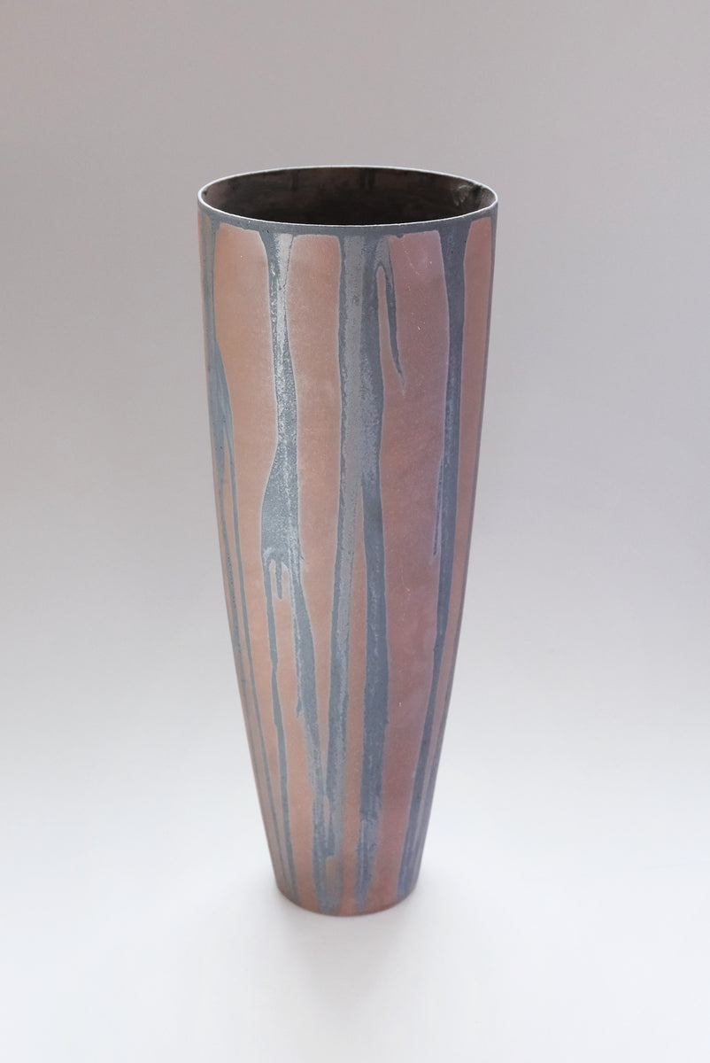 Dark Earth Vessel I