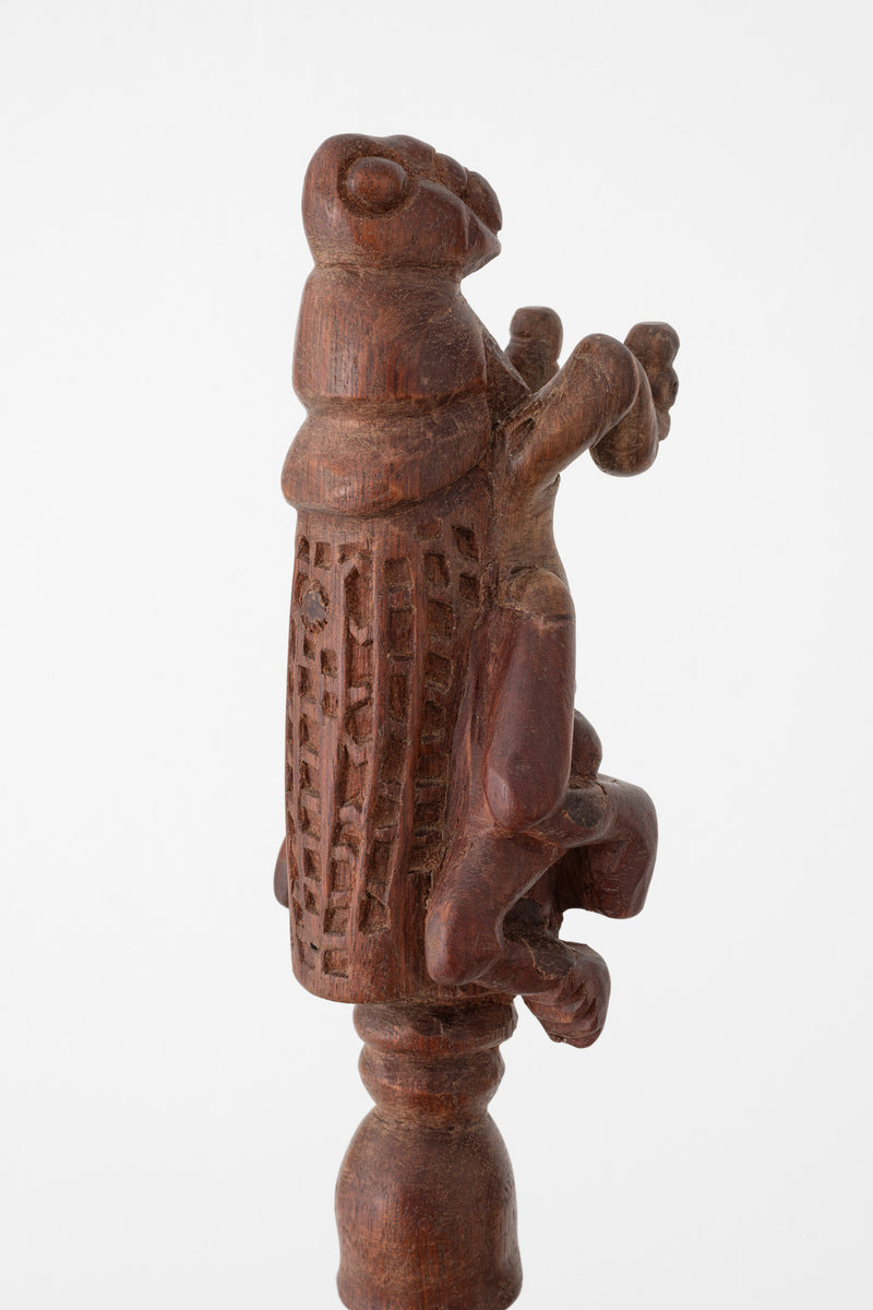 Inthethe Iyathaka Phaya Phezulu